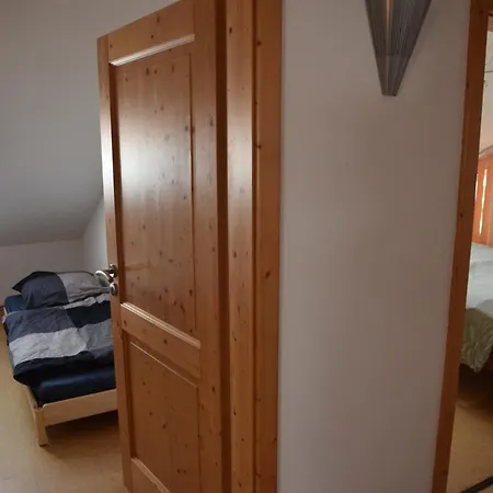 아파트 Ferienwohnung Dorfblick 키엠민크